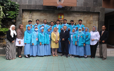 SMK-CIPTA SKILL melaksanakan UKK Farmasi